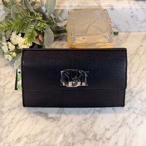 Bagley Mischka Elegant Black Clutch NWT